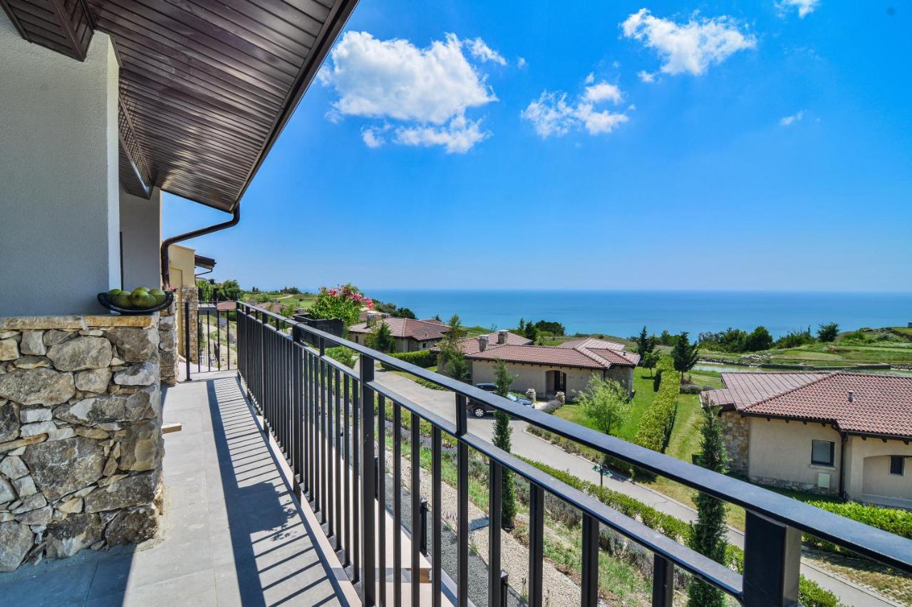 Boutique Hotel By Blacksearama Balchik Exterior foto